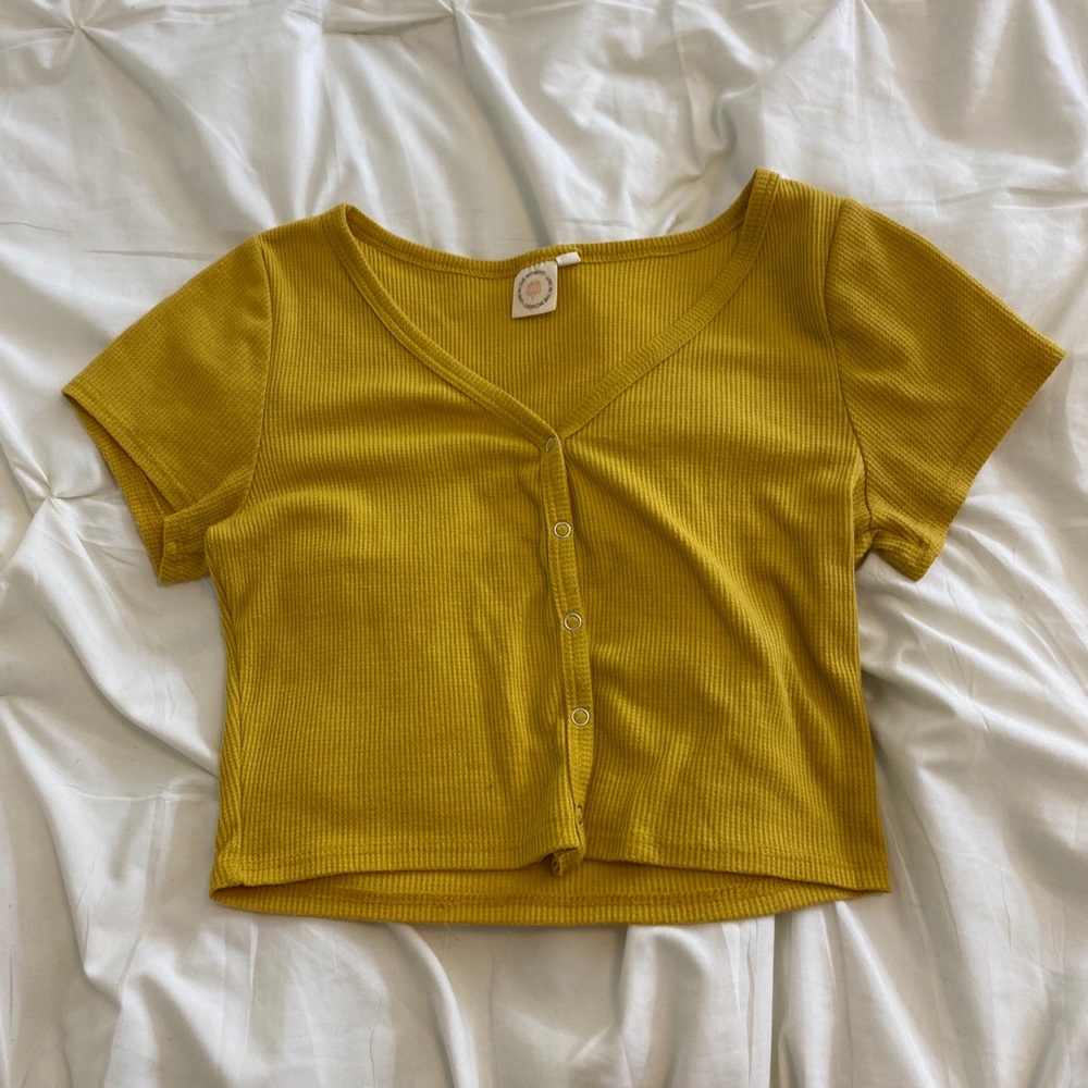 Cropped waffle botton down shirt